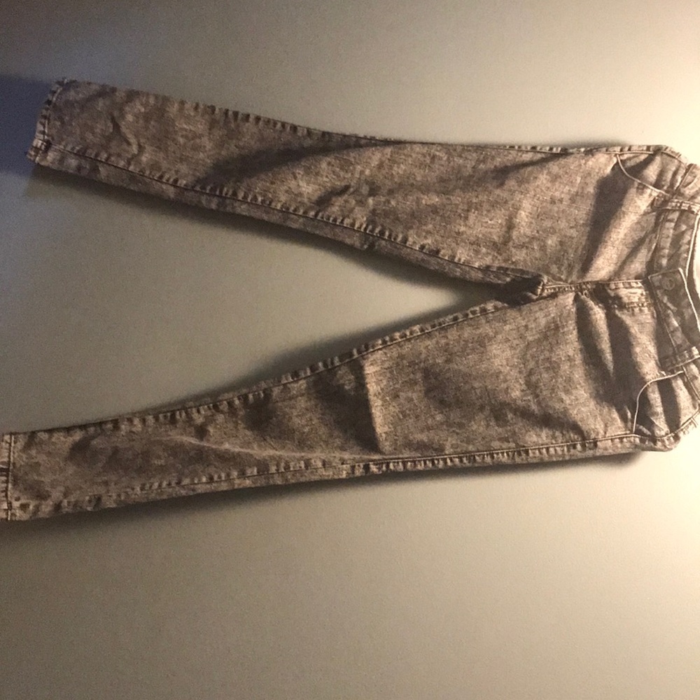 Women’s black stone washed skinny jeans